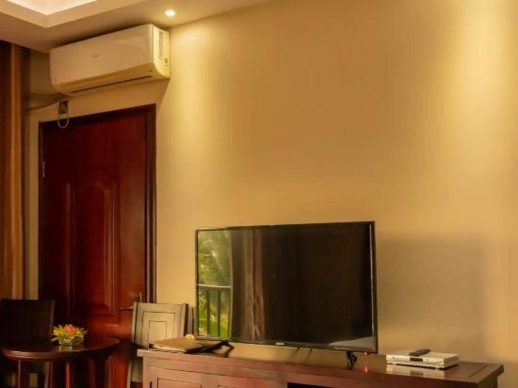 Xishuangbanna Hotel Managed By Xandria Hotel Luang Prabang Zewnętrze zdjęcie