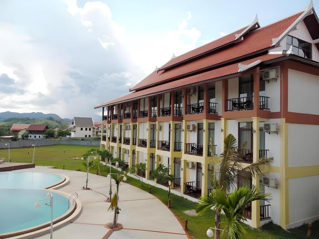 Xishuangbanna Hotel Managed By Xandria Hotel Luang Prabang Zewnętrze zdjęcie