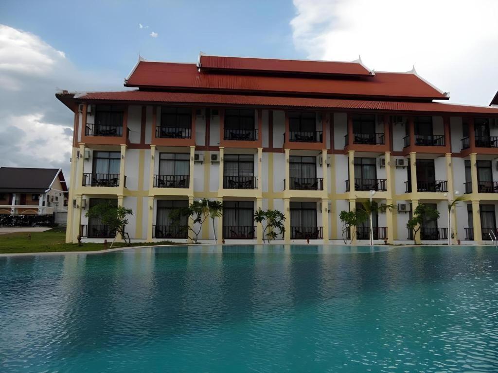 Xishuangbanna Hotel Managed By Xandria Hotel Luang Prabang Zewnętrze zdjęcie