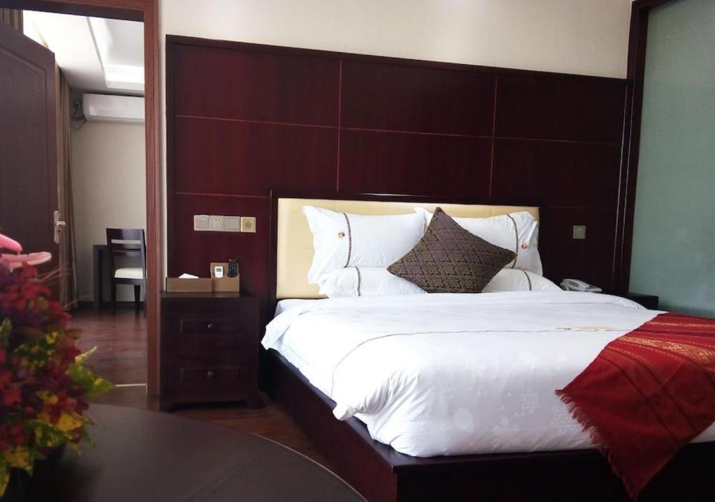 Xishuangbanna Hotel Managed By Xandria Hotel Luang Prabang Zewnętrze zdjęcie
