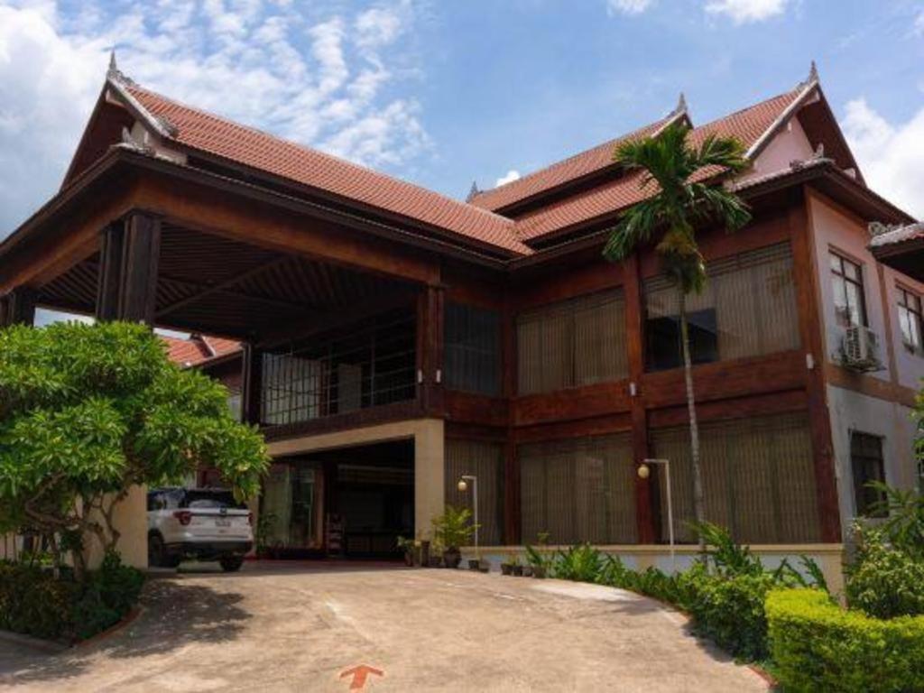 Xishuangbanna Hotel Managed By Xandria Hotel Luang Prabang Zewnętrze zdjęcie