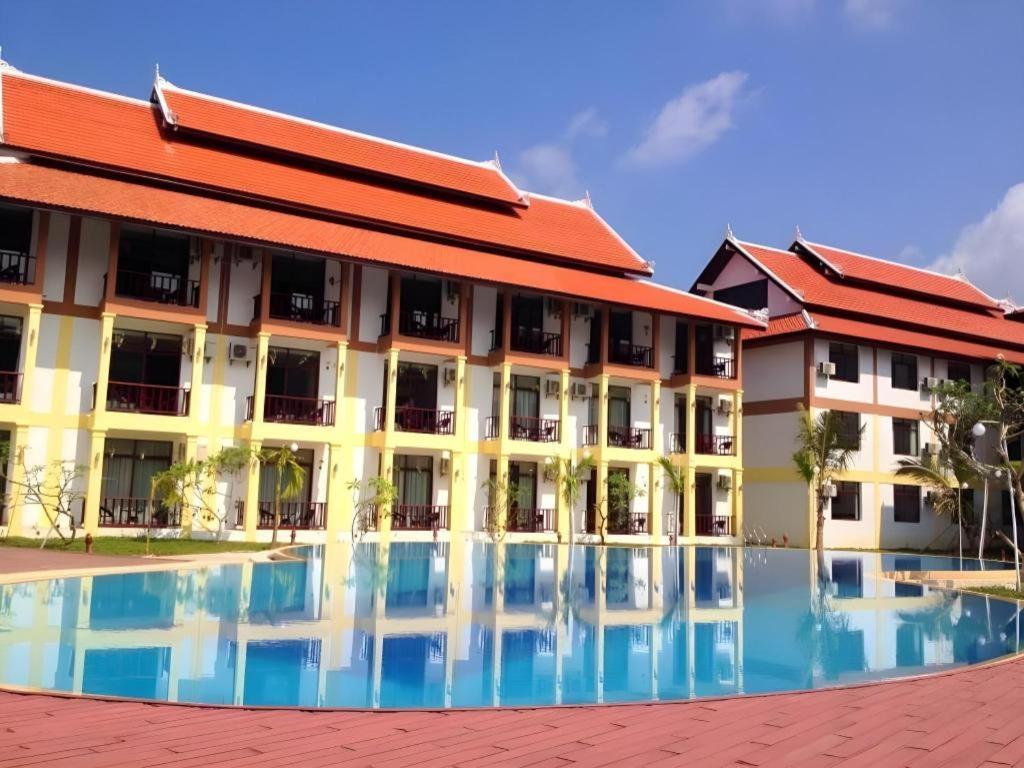 Xishuangbanna Hotel Managed By Xandria Hotel Luang Prabang Zewnętrze zdjęcie